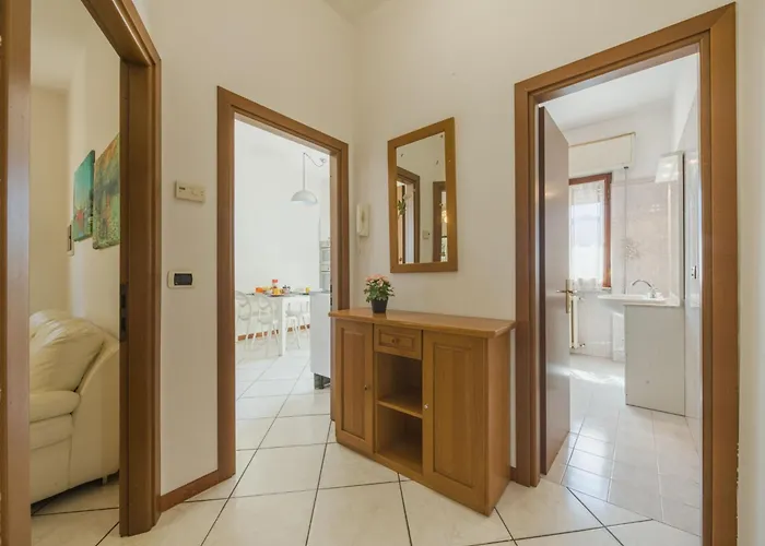 Marcella By Interhome マリーナ・ディ・ピエトラサンタ