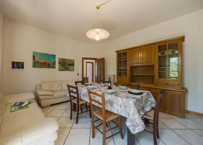 Marcella By Interhome Марина-ди-Пьетрасанта